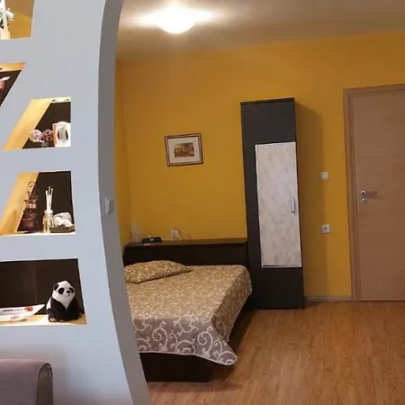 Apartment илеа Burgas